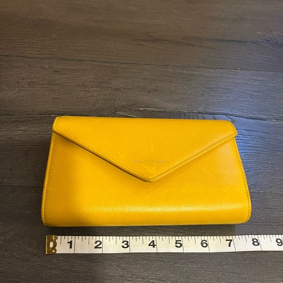 BALENCIAGA Yellow Clutch Wallet With Chain - Picture 14 of 15